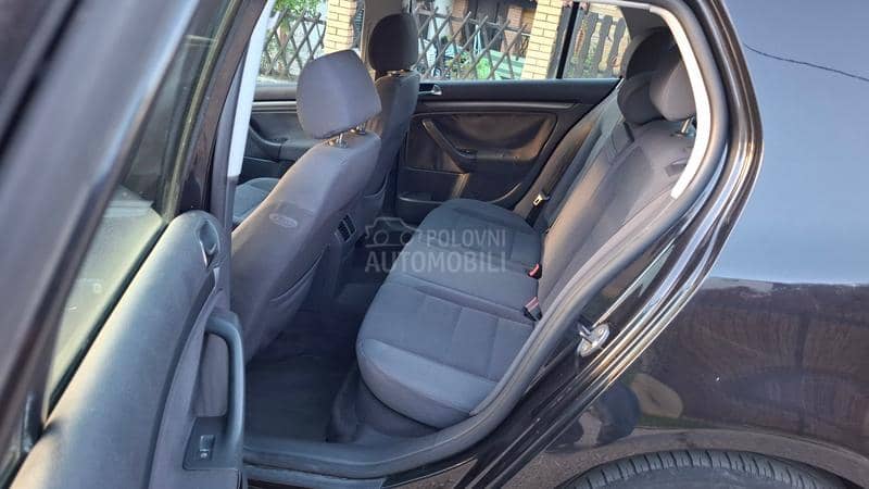 Volkswagen Golf 5 1.9 TDI 77 k.w