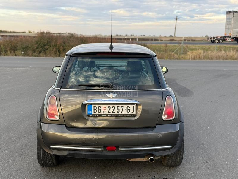 MINI Cooper moze probna
