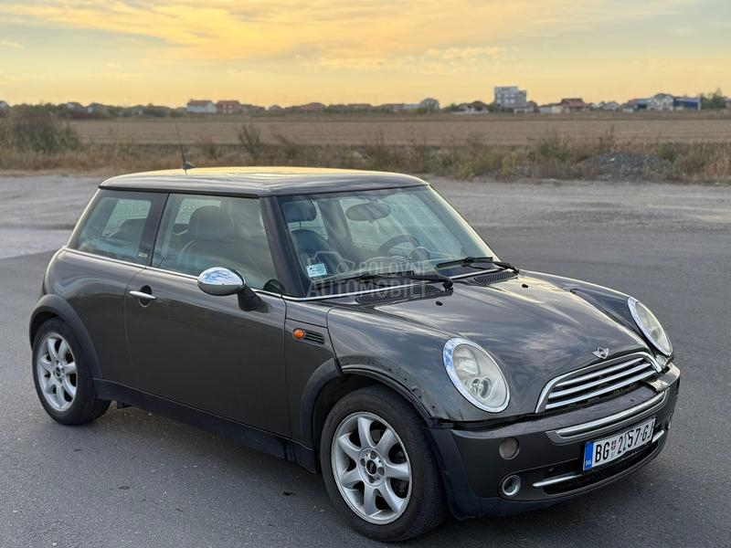 MINI Cooper moze probna