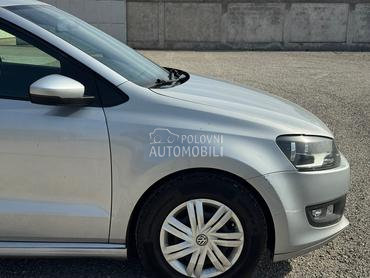 Desno krilo za Volkswagen Polo od 2009. do 2015. god.