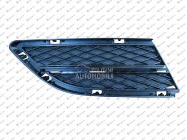 RESETKA PREDNJEG BRANIKA Desno za BMW Serija 3 od 2008. do 2012. god.