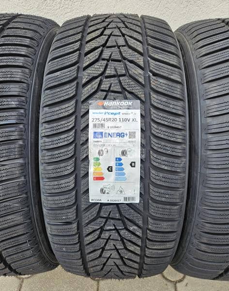 Hankook 305/40 R20 Zimska