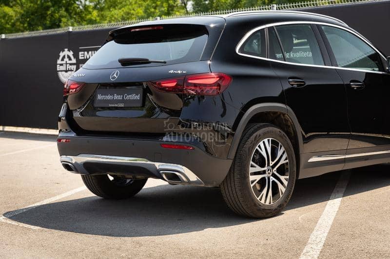 Mercedes Benz GLA 200 d 4MATIC Mercedes Benz GLA 200 d 4MATIC