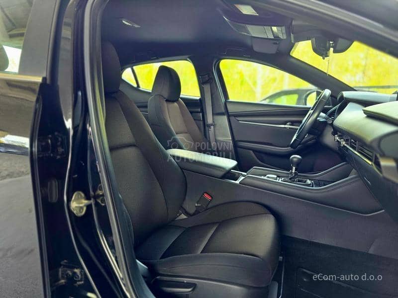 Mazda 3 SKYACTIV G 122