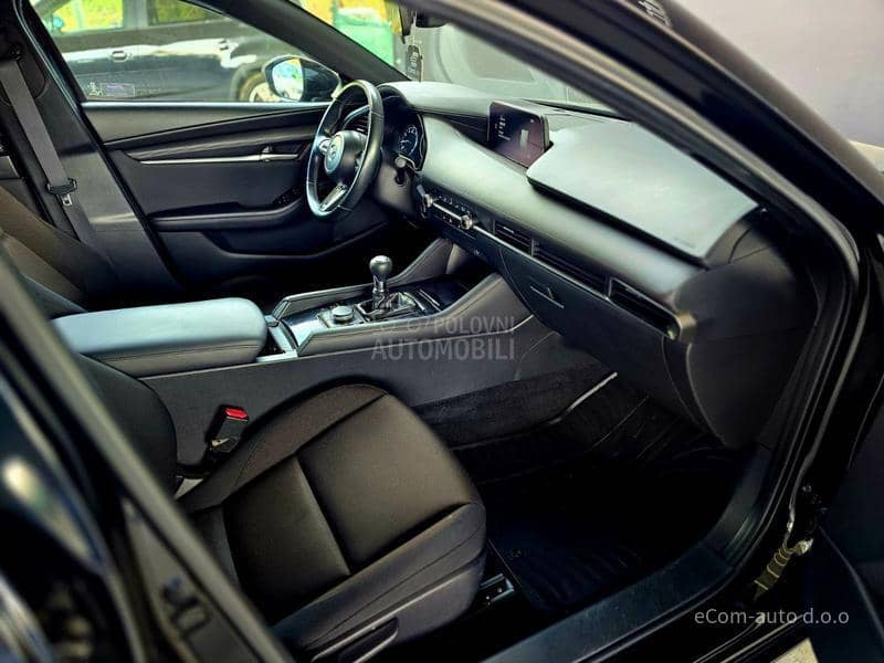 Mazda 3 SKYACTIV G 122