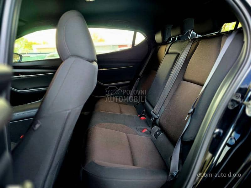 Mazda 3 SKYACTIV G 122