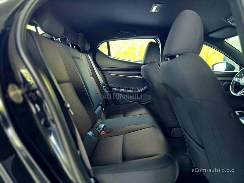 Mazda 3 SKYACTIV G 122