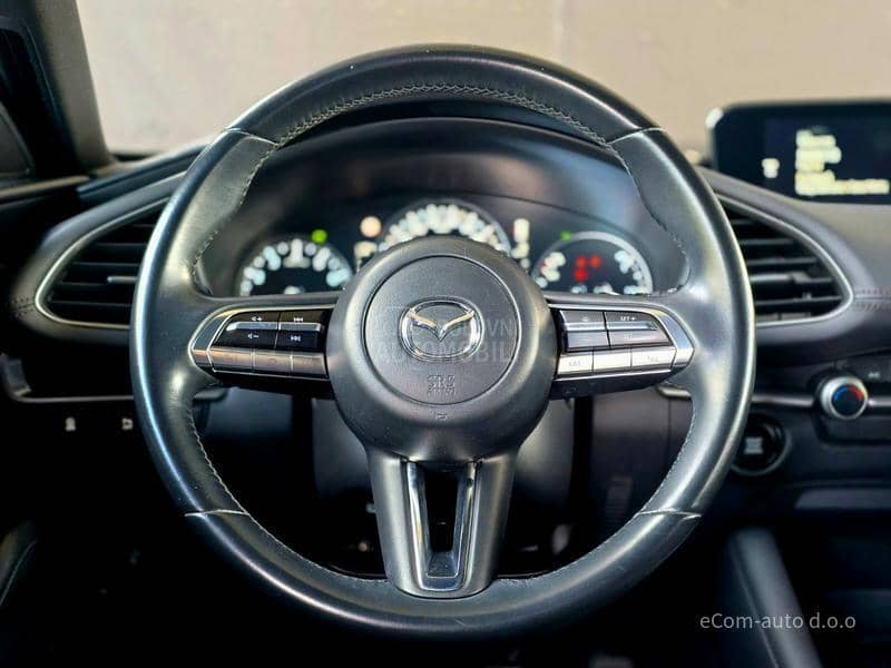 Mazda 3 SKYACTIV G 122