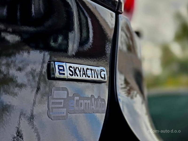 Mazda 3 SKYACTIV G 122