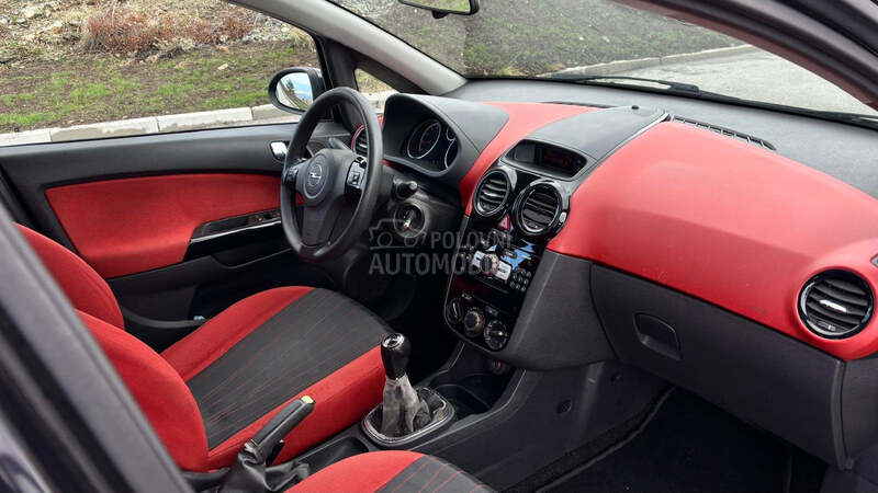Opel Corsa D 1.4 8v