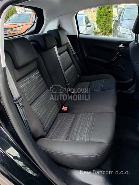 Peugeot 208 1.6BlueHDI