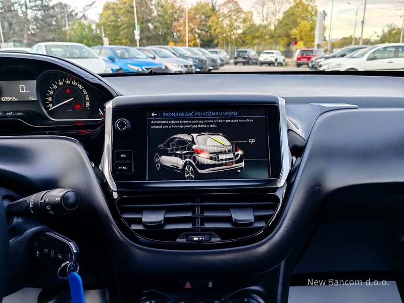 Peugeot 208 1.6BlueHDI
