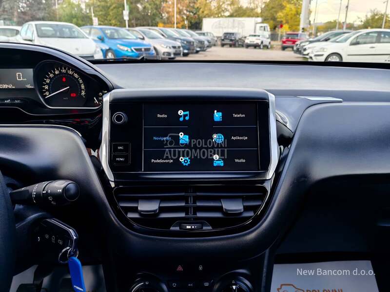 Peugeot 208 1.6BlueHDI