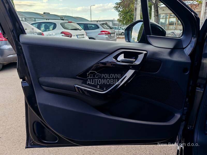 Peugeot 208 1.6BlueHDI