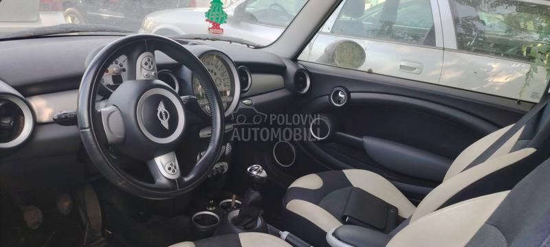 MINI Cooper 1.6
