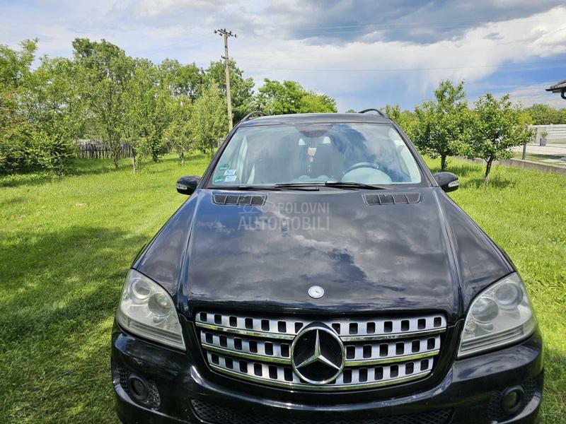 Mercedes Benz ML 320 