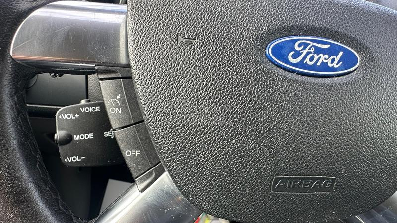 Ford Focus 1.4i Titanium