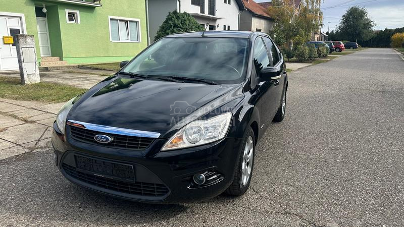 Ford Focus 1.4i Titanium