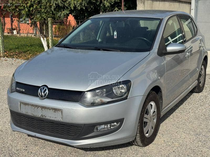 Volkswagen Polo 2010. god. -  kompletan auto u delovima