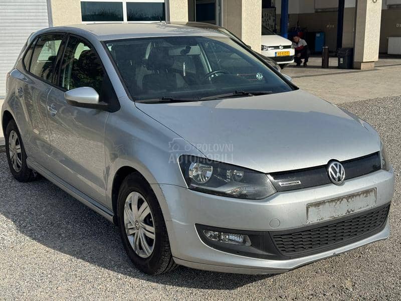 Volkswagen Polo 2010. god. -  kompletan auto u delovima