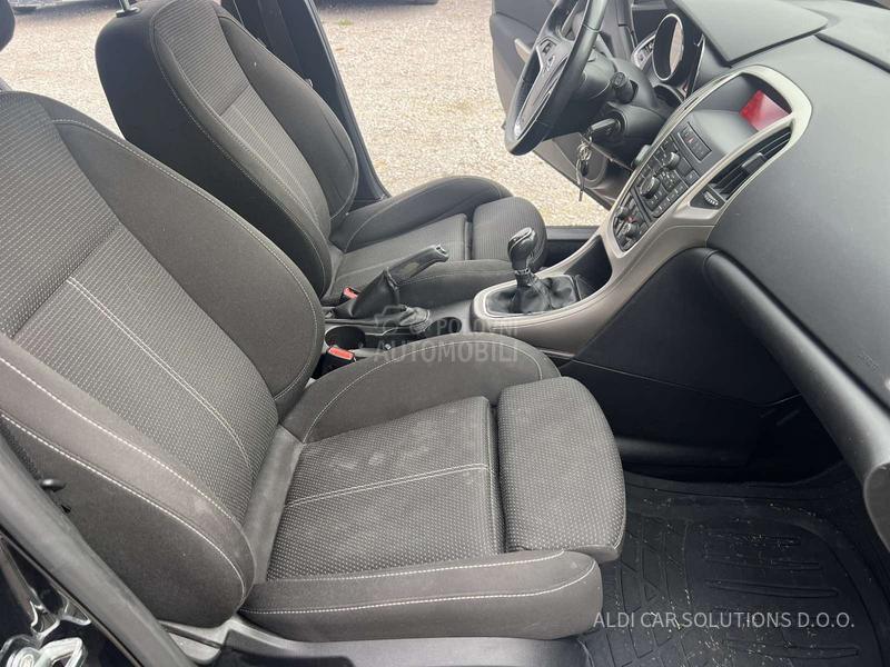 Opel Astra J 1.4 T ENYOJ