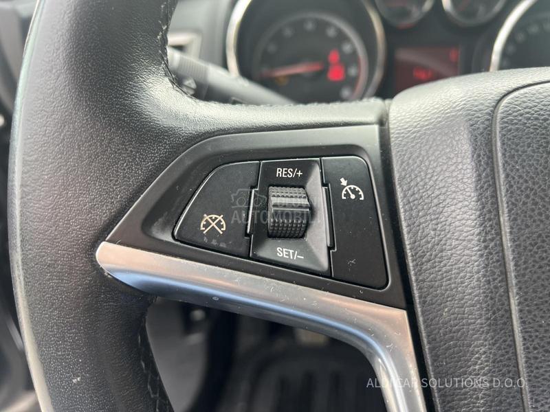 Opel Astra J 1.4 T ENYOJ