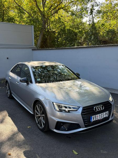 Audi A4 s line