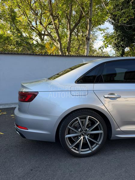 Audi A4 s line