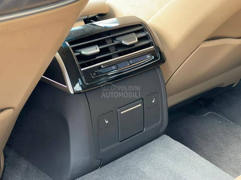 Audi A8 55 TFSI Hybrid