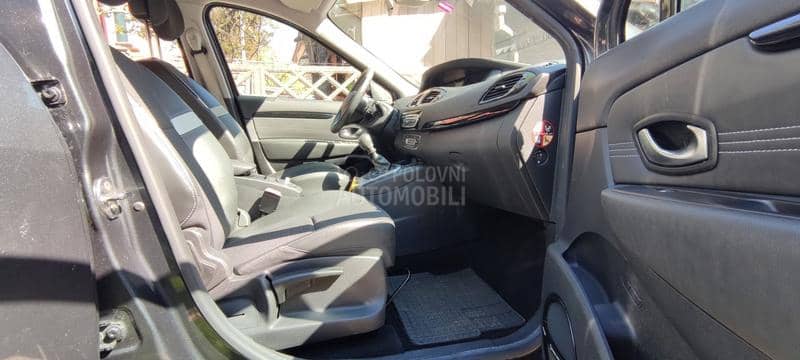 Renault Scenic TCe 130