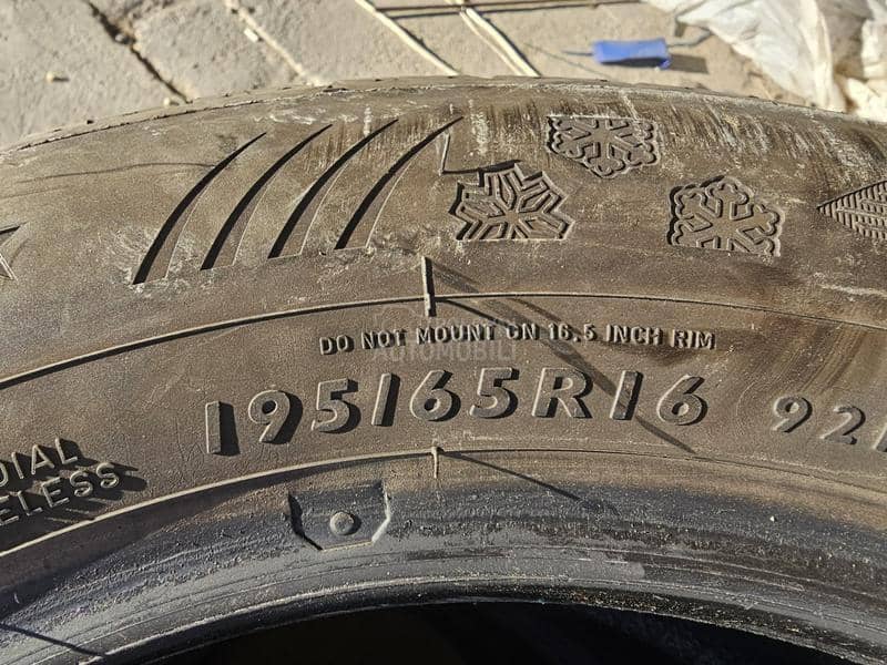 Dunlop 195/65 R16 Zimska