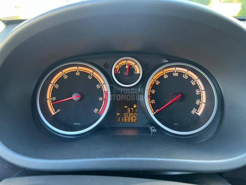 Opel Corsa D S.E.R.V.I.S.N.A