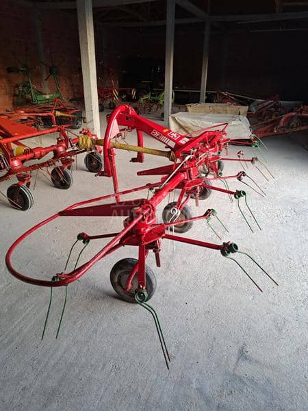 Deutz-Fahr Skupljaci i Rastresaci