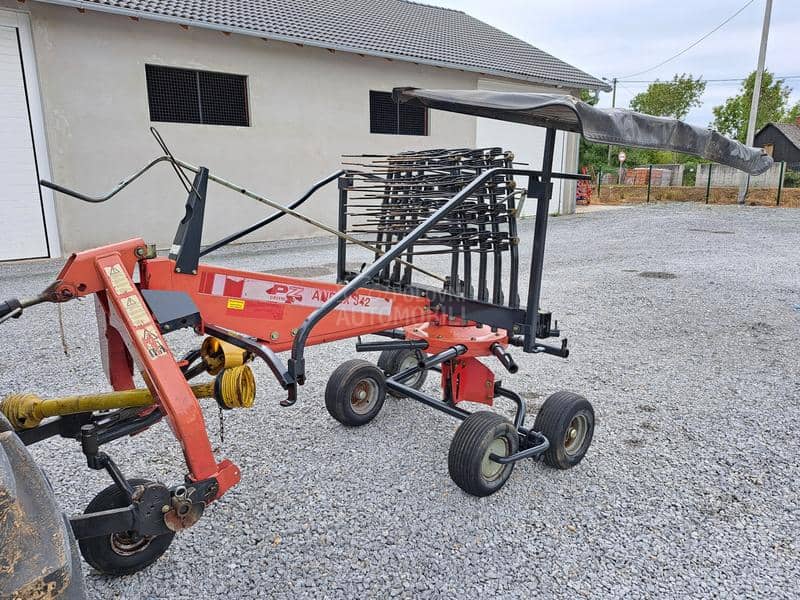 Deutz-Fahr Skupljaci i Rastresaci