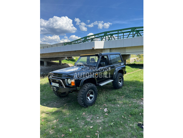 Nissan Patrol y60 teretno