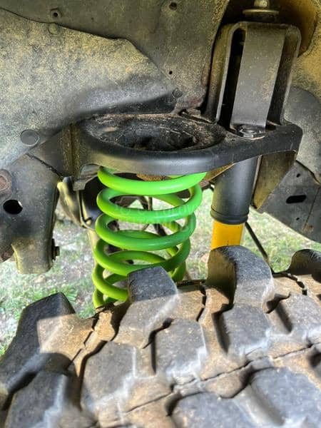 Nissan Patrol y60 teretno