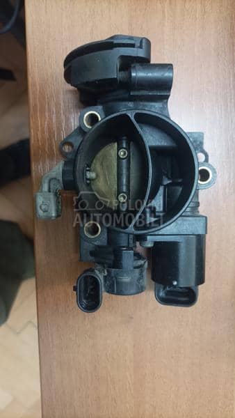 Klapna gasa sa senzorima