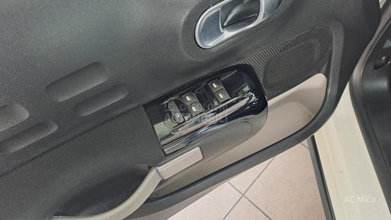 Citroen C3 1.2 PURE NAV LED USB