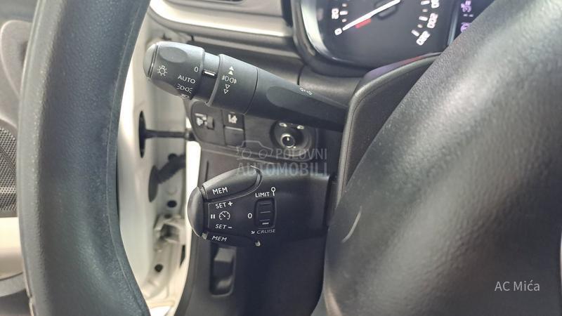 Citroen C3 1.2 PURE NAV LED USB