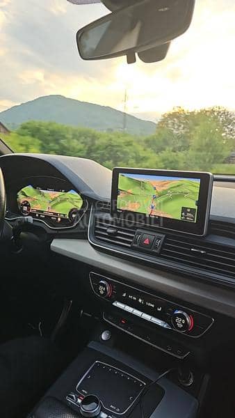 Audi Q5  Audi Q5