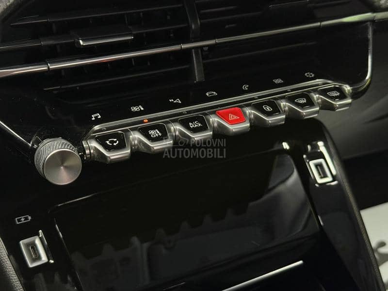 Peugeot 2008 1.5hdi/ALLURE/N0V
