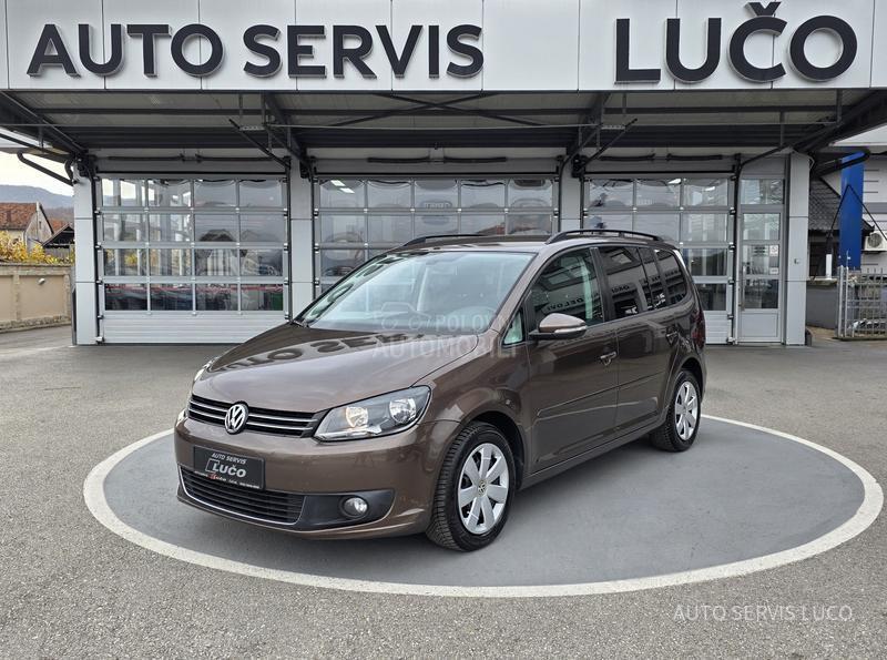 Volkswagen Touran 1.6 TDI DSG 7 sed