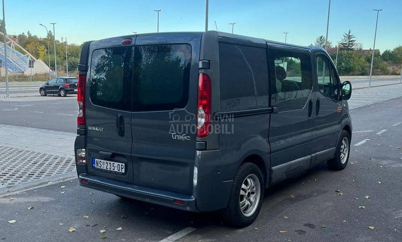 Renault Trafic 2.0 kombinovani
