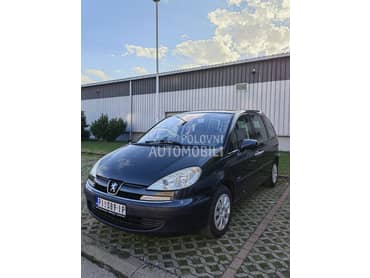 Peugeot 807 8 mesta