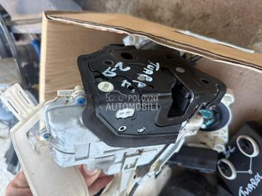 Brava kvaka za Volkswagen Touareg od 2010. do 2016. god.