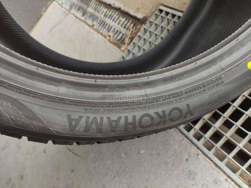 Yokohama 315/35 R21 Zimska