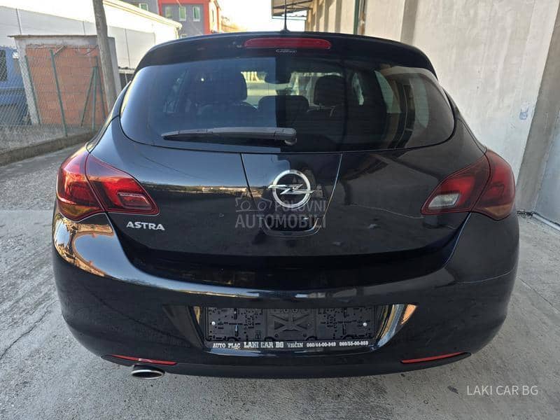 Opel Astra J COSMO 1.4TB LPG