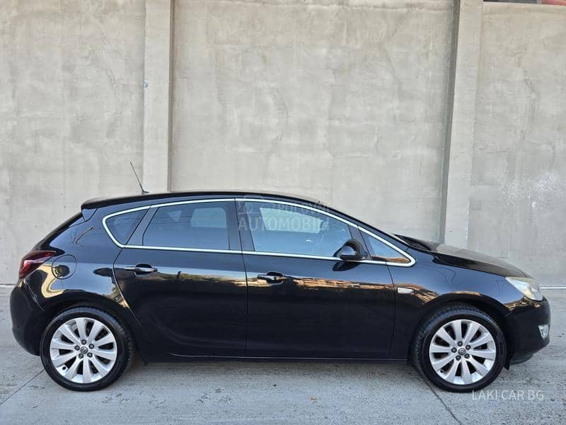 Opel Astra J COSMO 1.4TB LPG