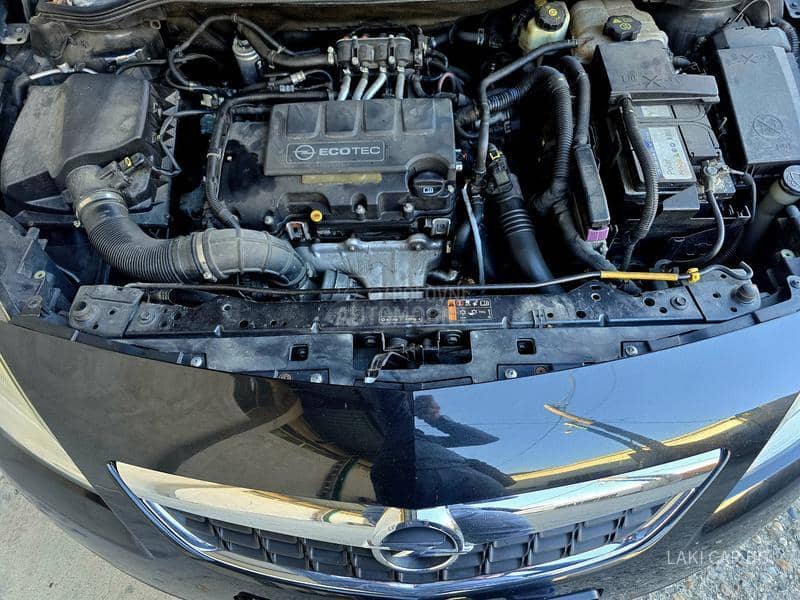 Opel Astra J COSMO 1.4TB LPG