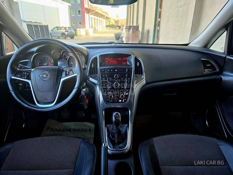 Opel Astra J COSMO 1.4TB LPG